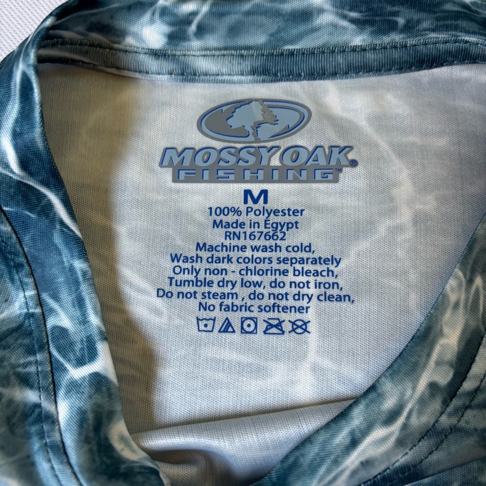 NWT- Mossy Oak Fishing Performance Shirts - Picture 5 of 5